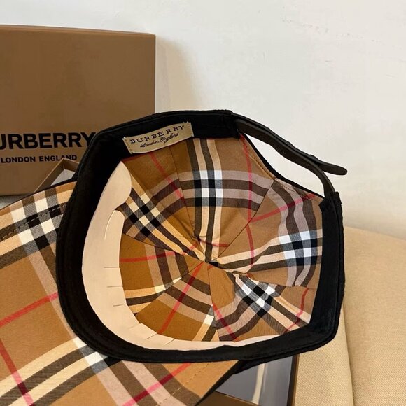 Burberry cap main image 4